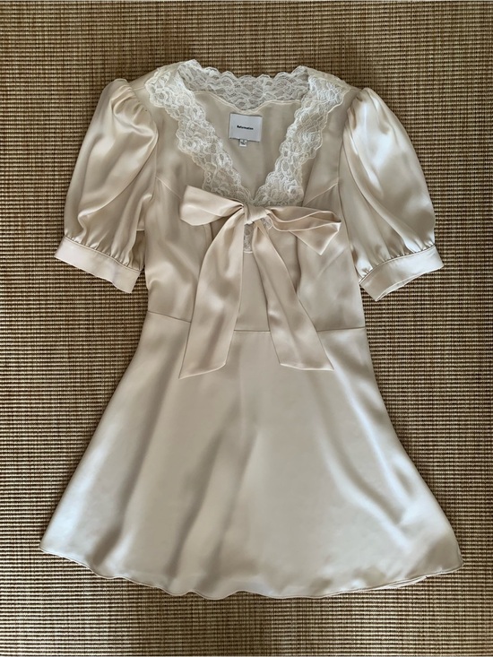 Reformation Dresses & Skirts - Reformation Avin Lace Silky Satin Ribbon Bow Short Puff Sleeve Mini Dress Cream